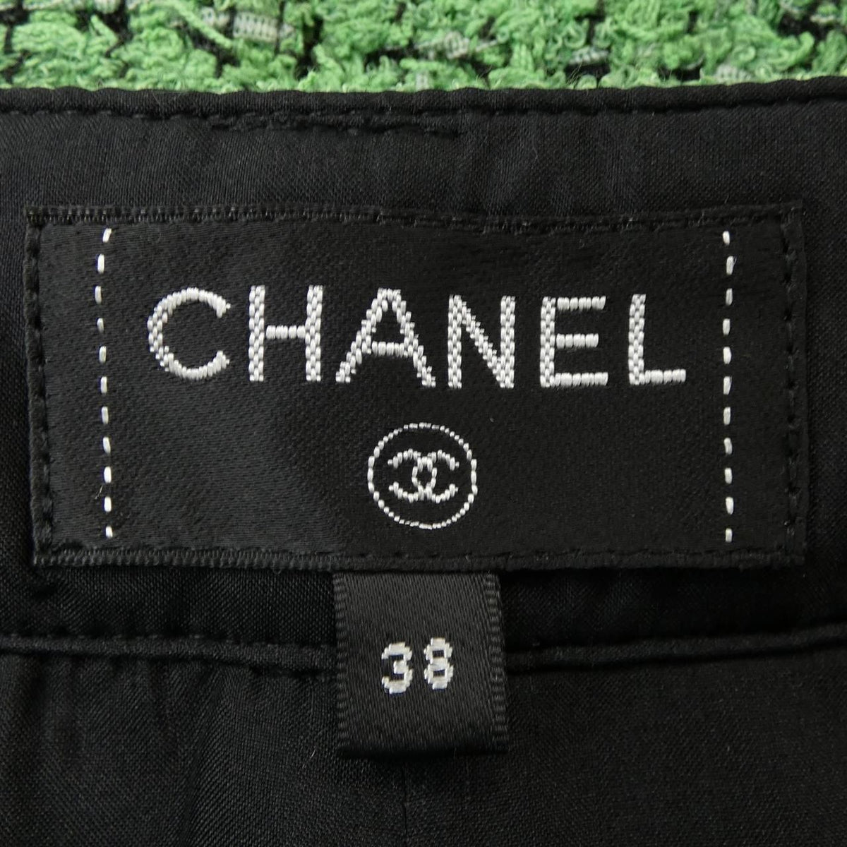 Chanel Shorts Green — view 5