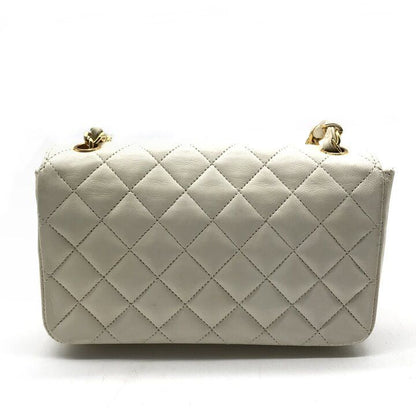 Chanel CC Logo Mini Quilted Lambskin Chain Shoulder Bag Turnlock White — view 2