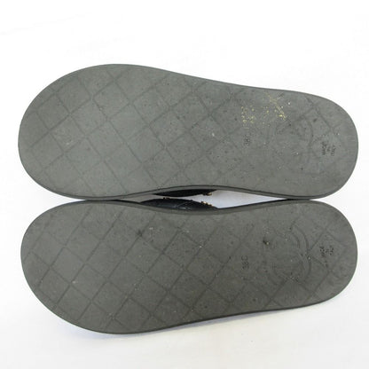 Chanel Quilted CC Logo Leather Thong Sandals c Black 38 — view 5