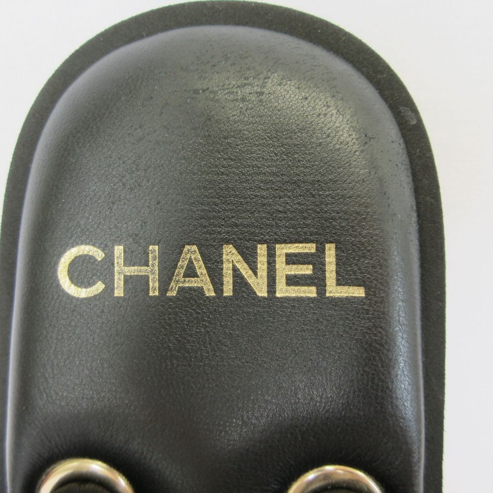 Chanel Quilted CC Logo Leather Thong Sandals c Black 38 — view 7