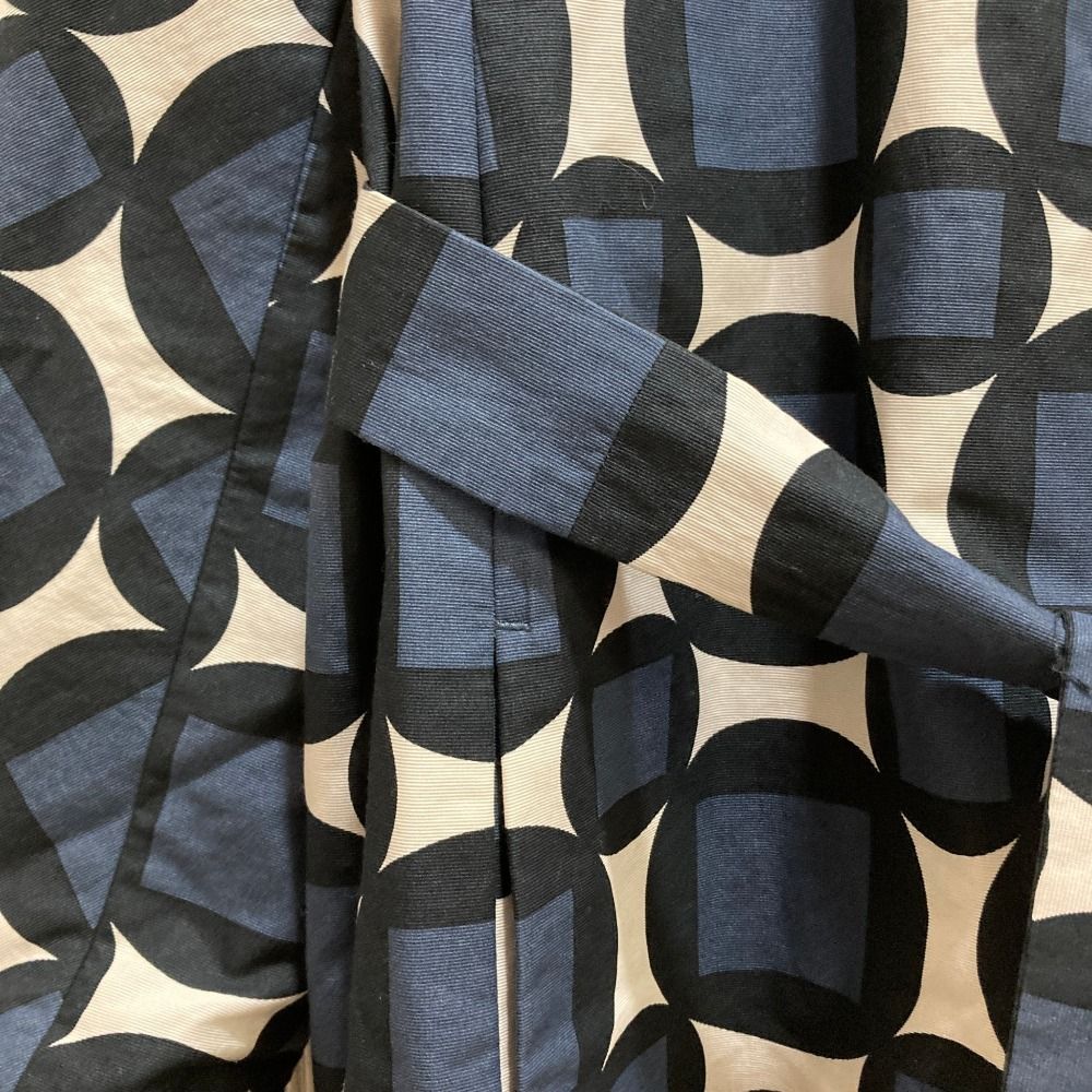Max Mara S S Lining All Over Print Belted Reversible Coat Black Navy — view 7