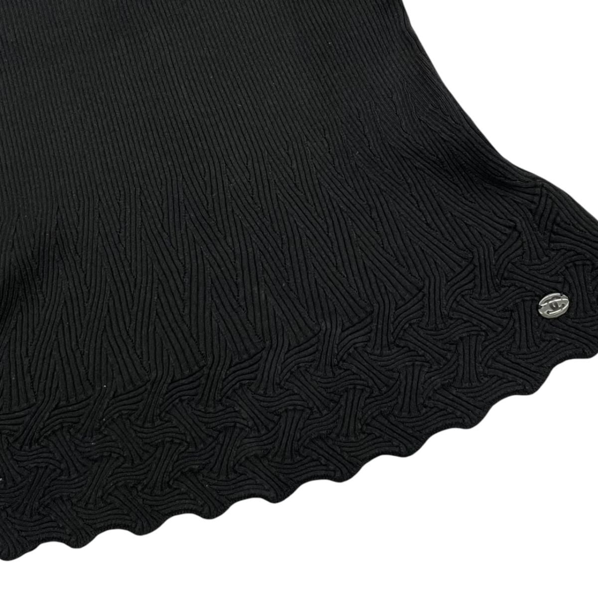 Chanel Short Sleeve Sweater CC Logo Flare Summer Knit 40 Cotton Black — view 7