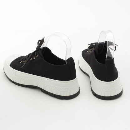 Chanel Cotton Lambskin CC Logo Low-Cut Sneakers Black White — view 4