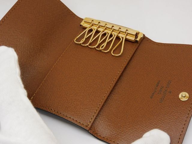 Louis Vuitton 1 Key Case Multicles 6 Monogram Key Holder — view 4