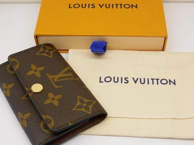 Louis Vuitton 1 Key Case Multicles 6 Monogram Key Holder — view 5