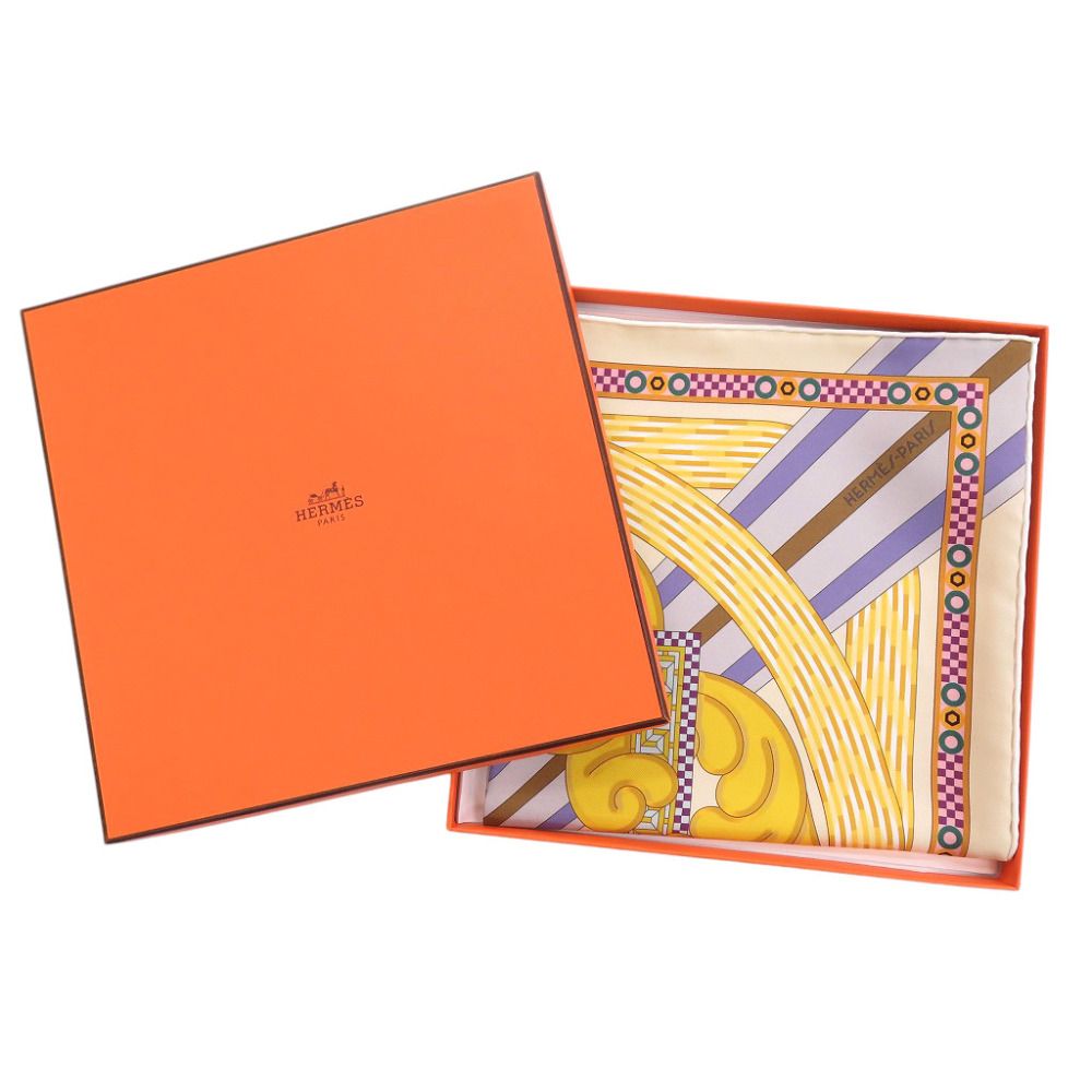 Hermes Carre 90 Double Face a la Lumiere du Flambeau Torchlight Silk Yellow — view 2