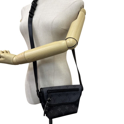 Louis Vuitton Pochette Smartphone Shoulder Bitton Pulse Wearable Wallet — view 8