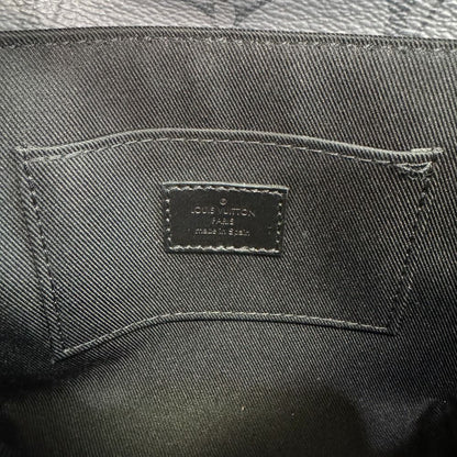 Louis Vuitton Pochette Smartphone Shoulder Bitton Pulse Wearable Wallet — view 6