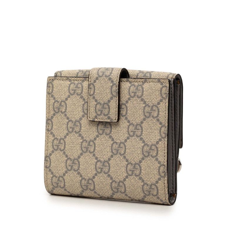 Gucci GG Supreme Interlocking W Hook Bifold W/wallet Charm Beige — view 2