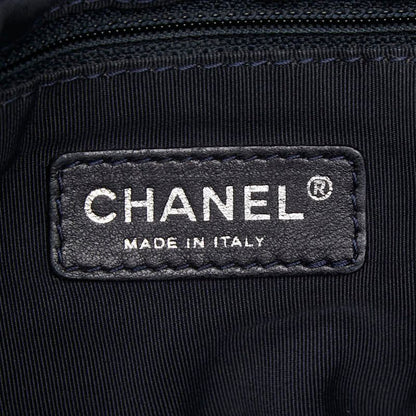 Chanel CC Logo Quilted Chain Shoulder Tote Navy Lambskin — view 8