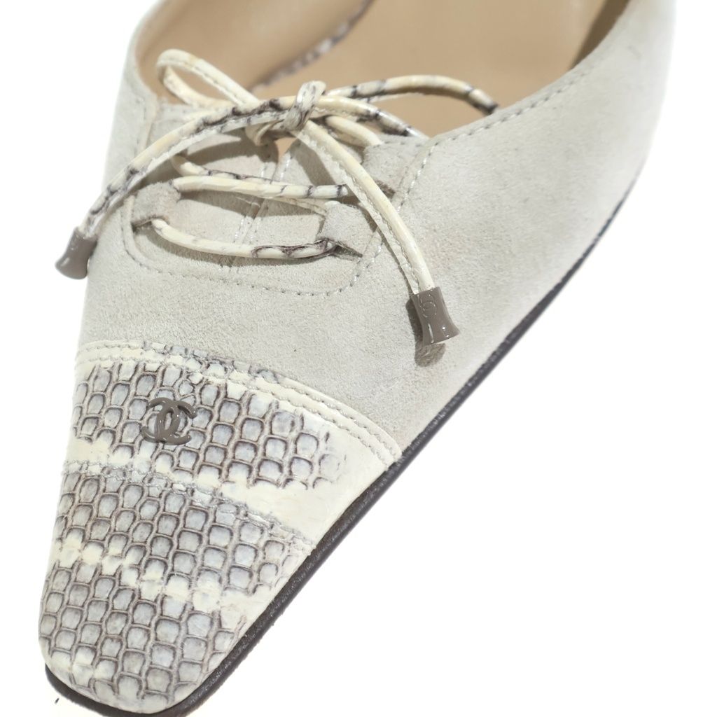 Chanel CC Logo Heels White Suede — view 6