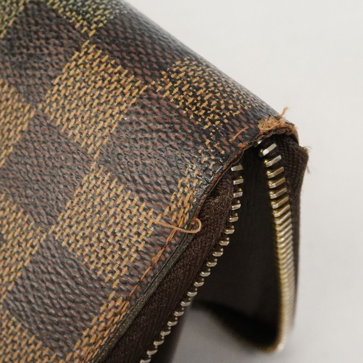 Louis Vuitton Wallet Damier Zippy Ebene — view 7