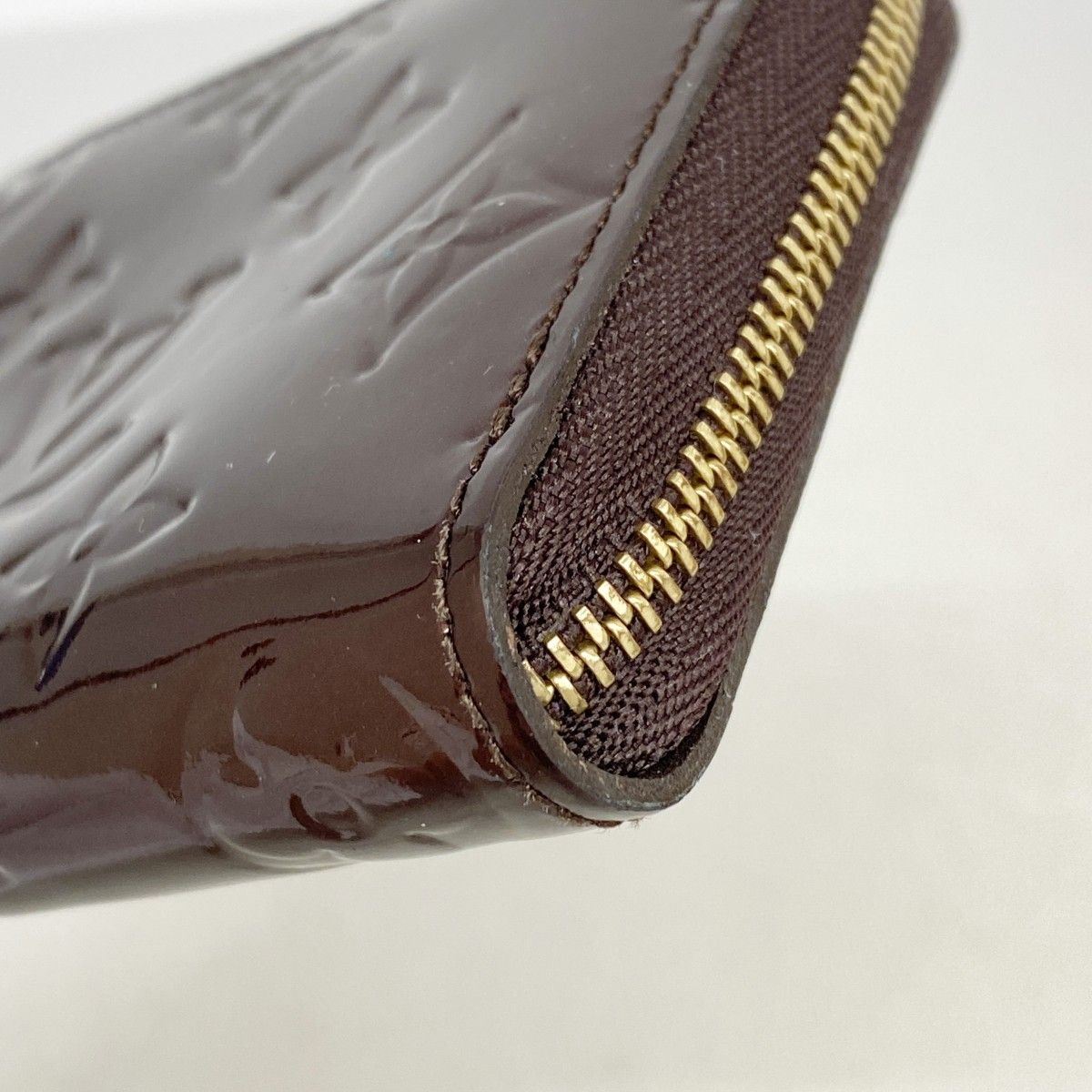 Louis Vuitton Coin Case Vernis Zippy Purse Amaranto — view 5