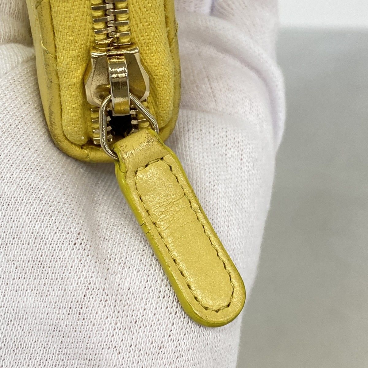 Chanel Wallet Quilted Lambskin Yellow Champagne Gold — view 7