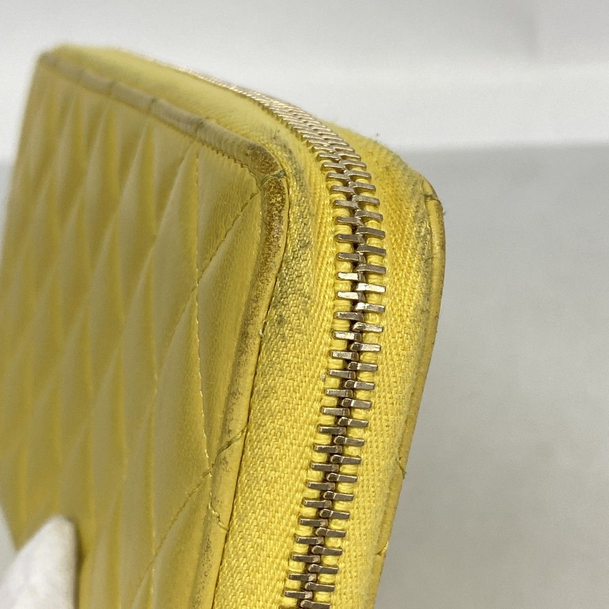 Chanel Wallet Quilted Lambskin Yellow Champagne Gold — view 6