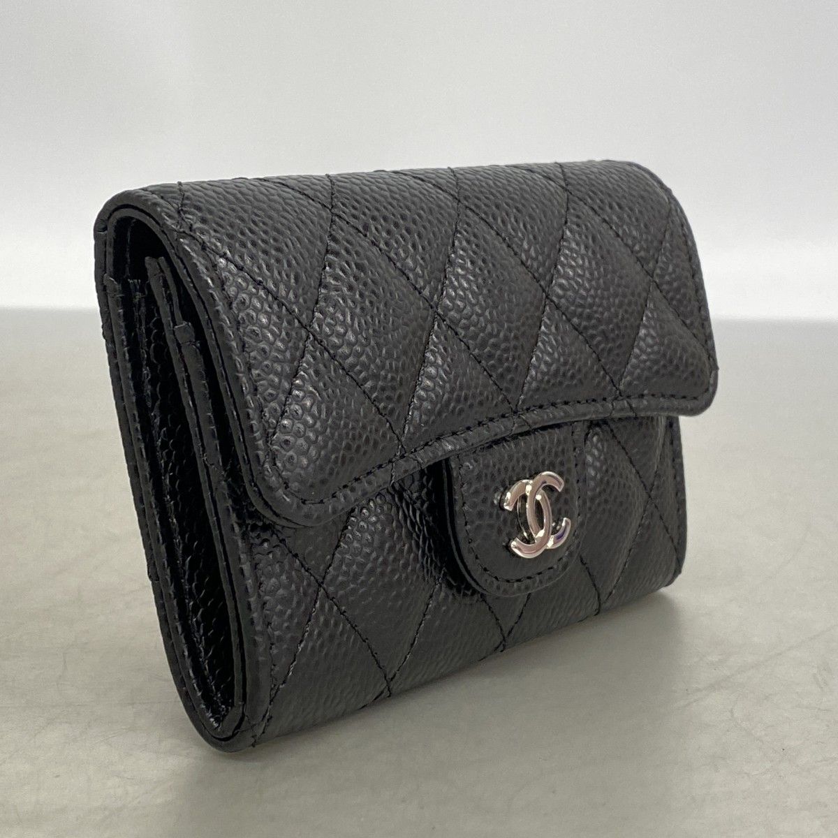 Chanel Card Case Quilted Caviar Leather Black Silver — view 2