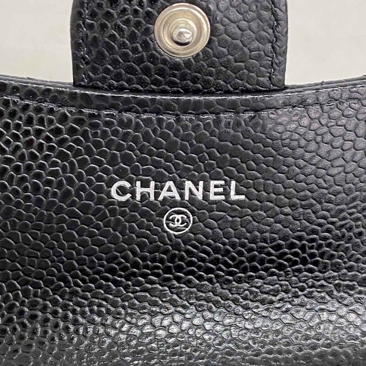 Chanel Card Case Quilted Caviar Leather Black Silver — view 4