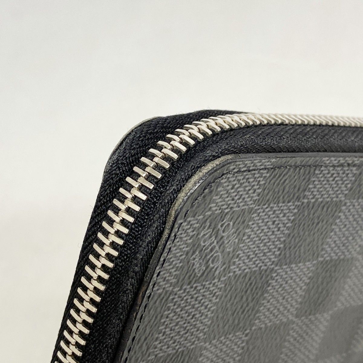 Louis Vuitton Wallet Damier Graphite Zippy Vertical Black Gray — view 6