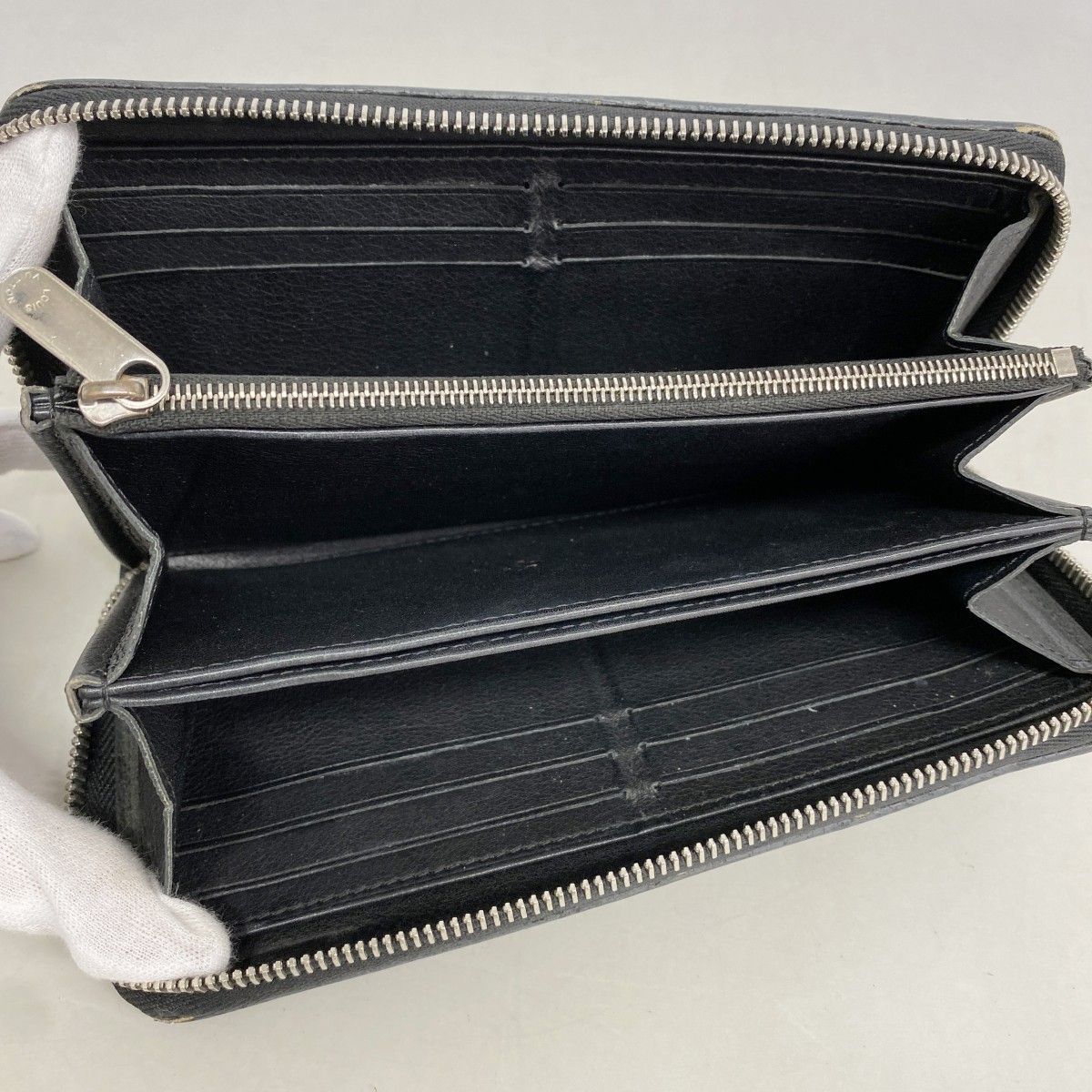 Louis Vuitton Wallet Mahina Zippy Noir — view 3