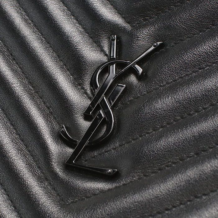 Saint Laurent Chain Shoulder Bag — view 4