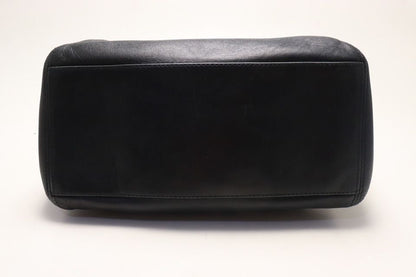 Chanel No 5 Lambskin CC Logo Tote — view 3