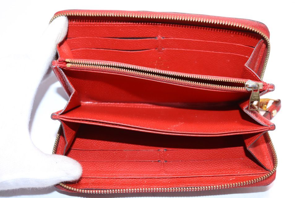 Louis Vuitton Monogram Empreinte Zippy Wallet — view 5