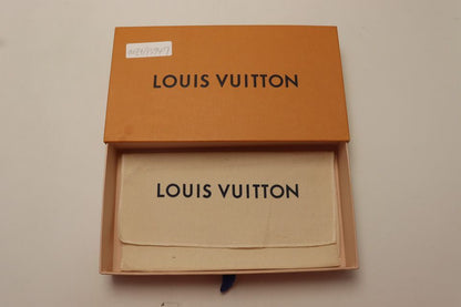 Louis Vuitton Monogram Reverse Portefeuille Dauphine Wallet — view 8