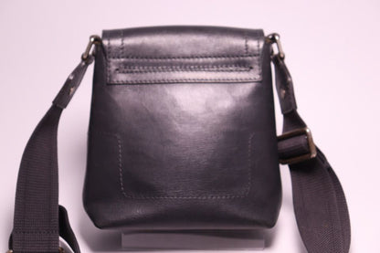 Louis Vuitton Utah Yuma Shoulder — view 2