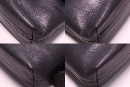 Louis Vuitton Utah Yuma Shoulder — view 5