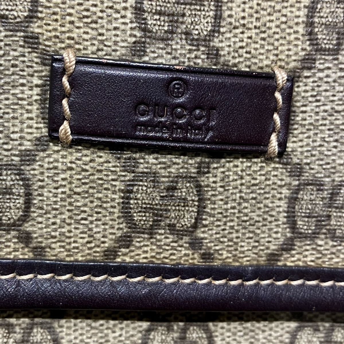 Gucci GG Supreme Shoulder Bag Leather — view 8