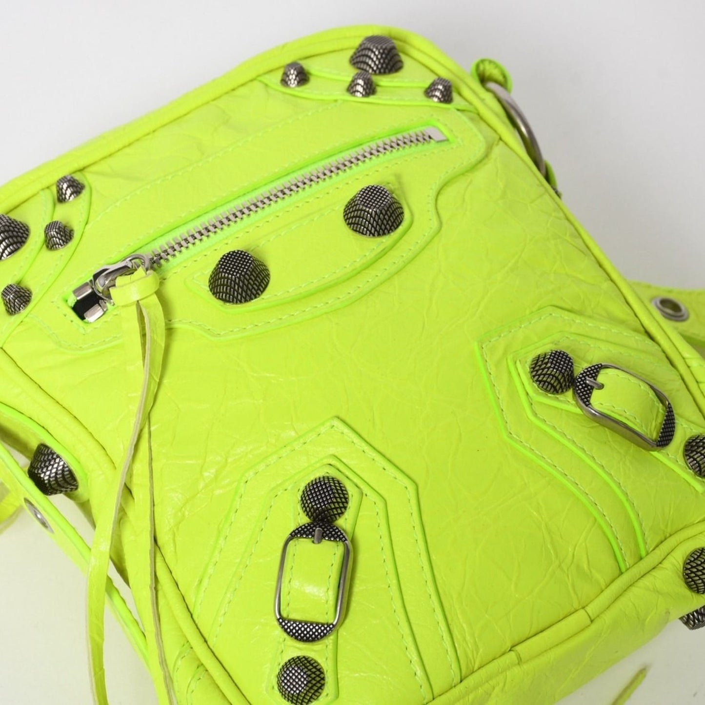 Balenciaga le Cagole Cross Belt Bag Yellow Green — view 6