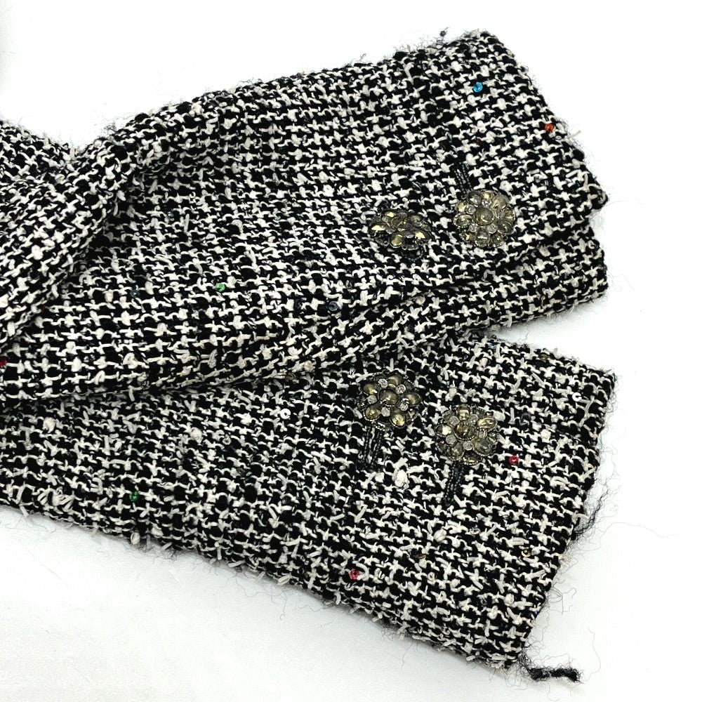 Chanel Jacket Tweed Bijou Flower Button Gray — view 6