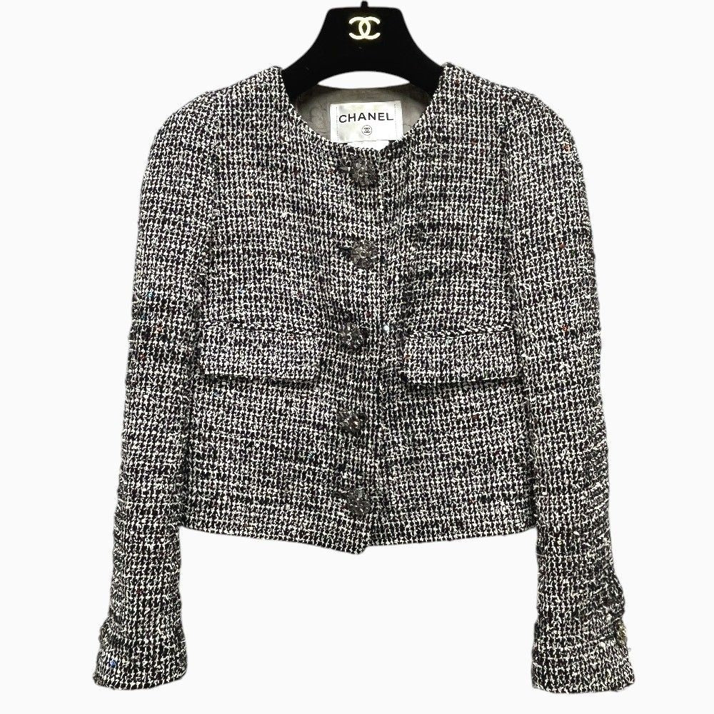 Chanel Jacket Tweed Bijou Flower Button Gray