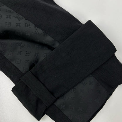 Louis Vuitton 09 Black Monogram Pattern Belted Half Trench Coat 34 — view 9