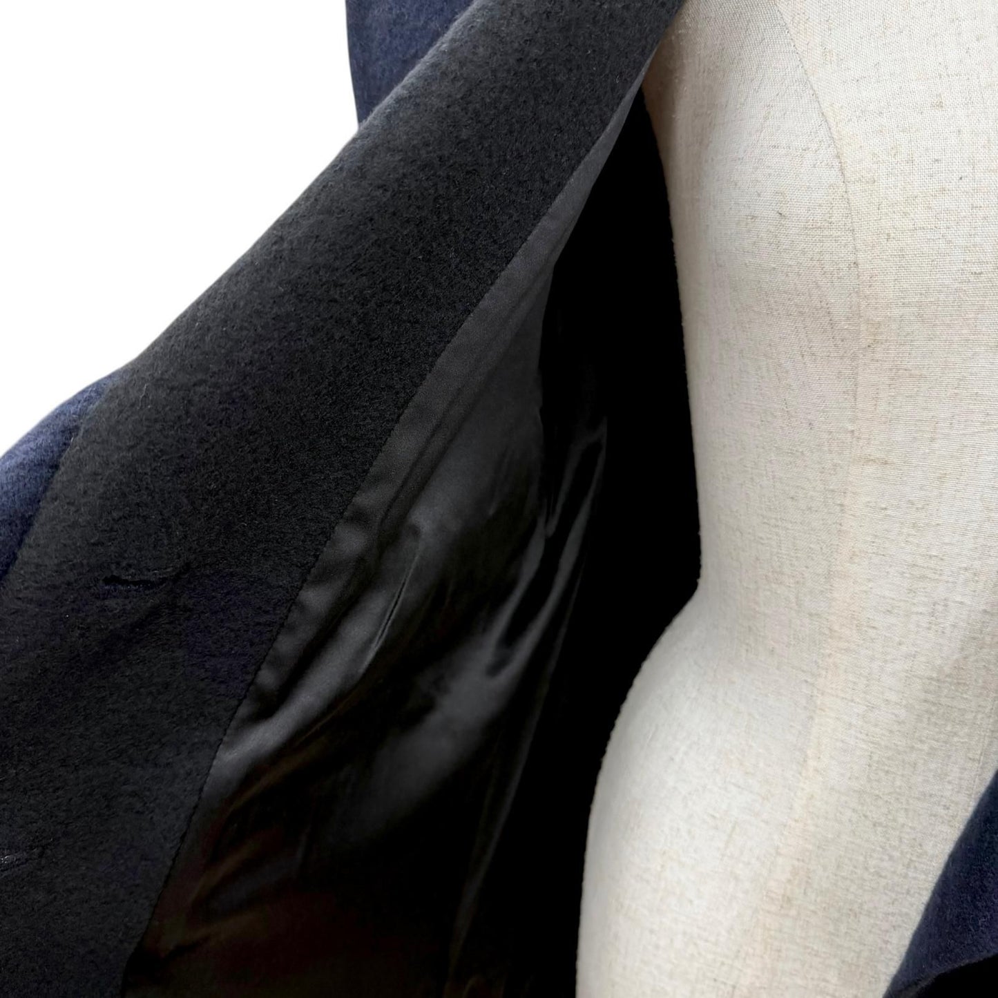 Chanel Cashmere Silk Blend CC Logo Button Chesterfield Black Navy 34 Jacket — view 5