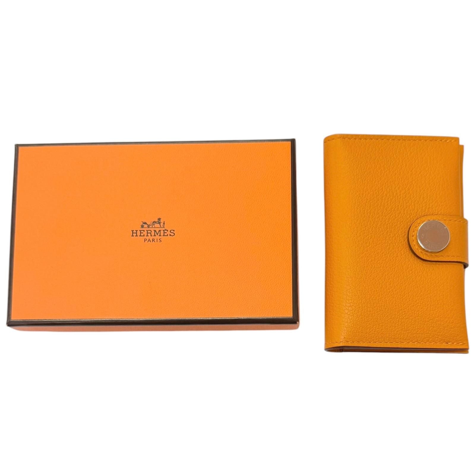 Hermes Ever Color Clou de Selle Leather Card Case Apricot Gold — view 2