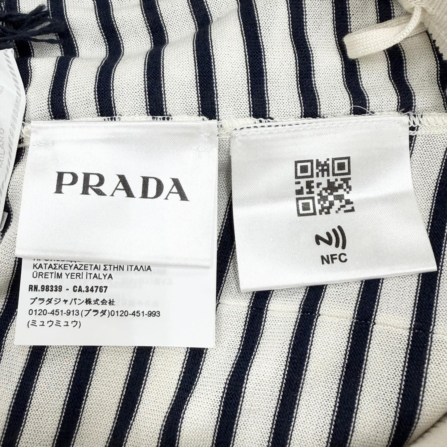 Prada Silk 59% Border Pattern Shorts White Dark Navy 46 — view 7