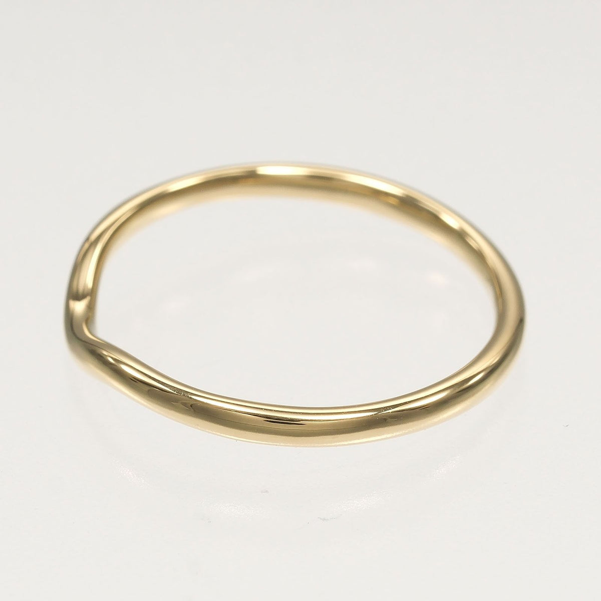 Tiffany & Co Curved Band Gold Ring — view 7