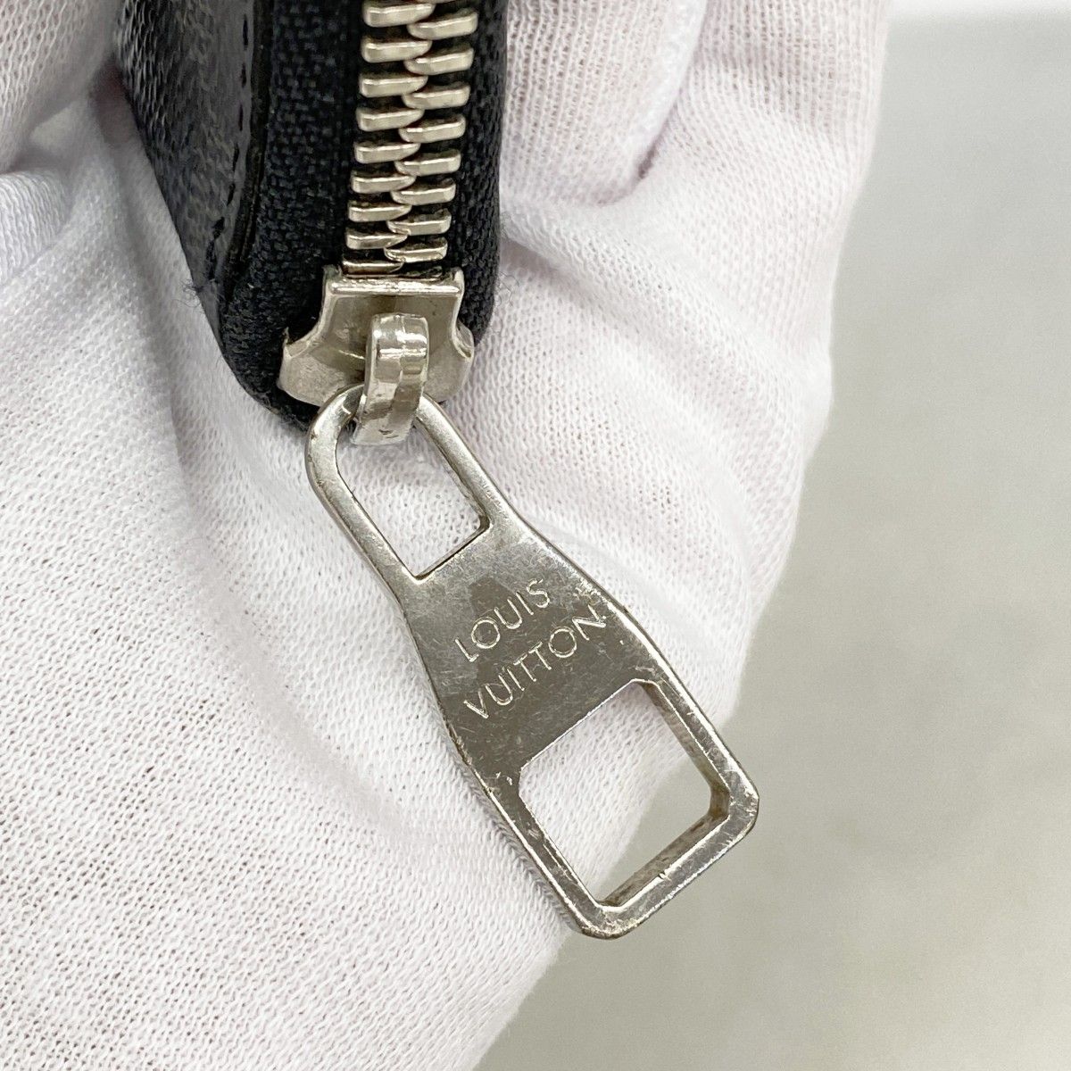 Louis Vuitton Wallet Damier Graphite Zippy Vertical Black — view 8