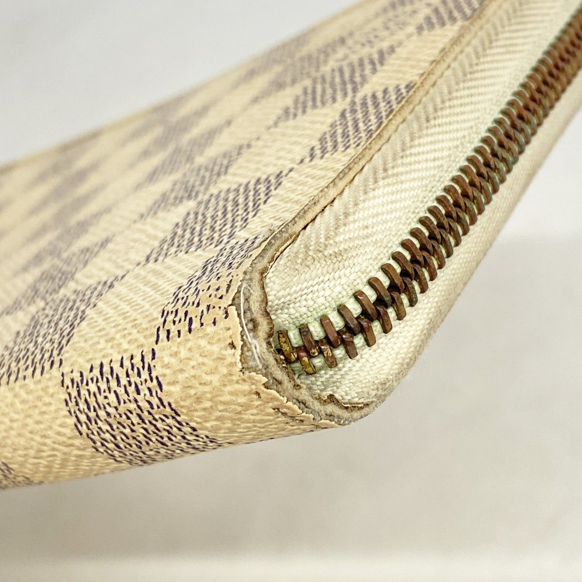 Louis Vuitton Wallet Damier Azur Zippy Organizer White — view 5