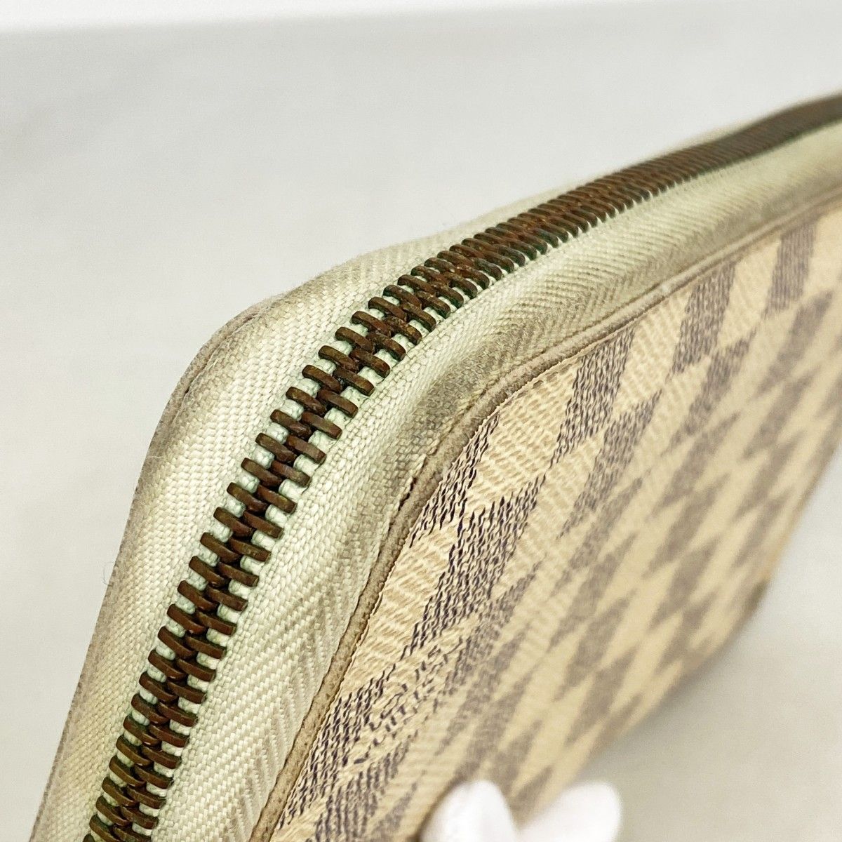 Louis Vuitton Wallet Damier Azur Zippy Organizer White — view 6
