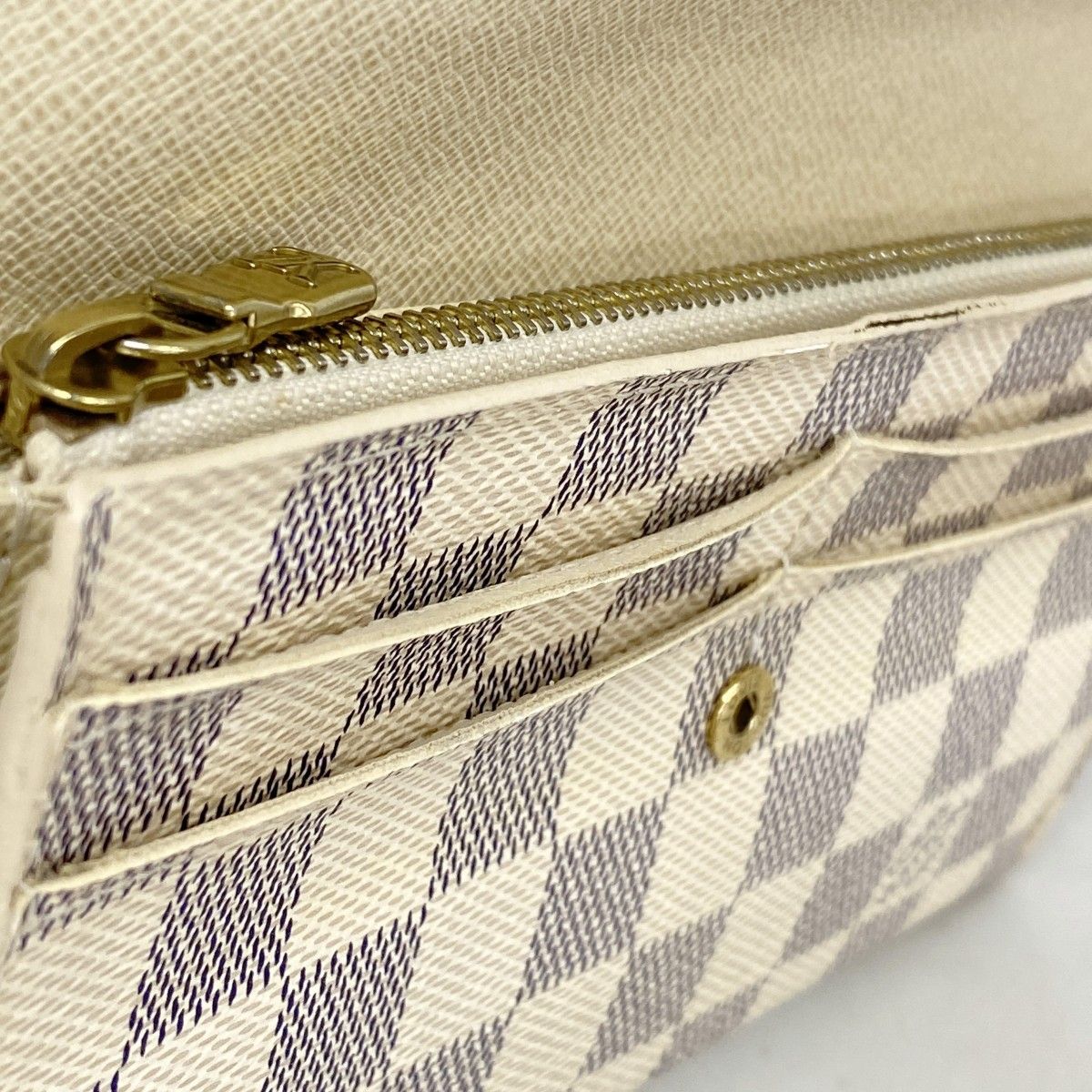 Louis Vuitton Wallet Damier Azur Portefeuille Sarah White — view 5