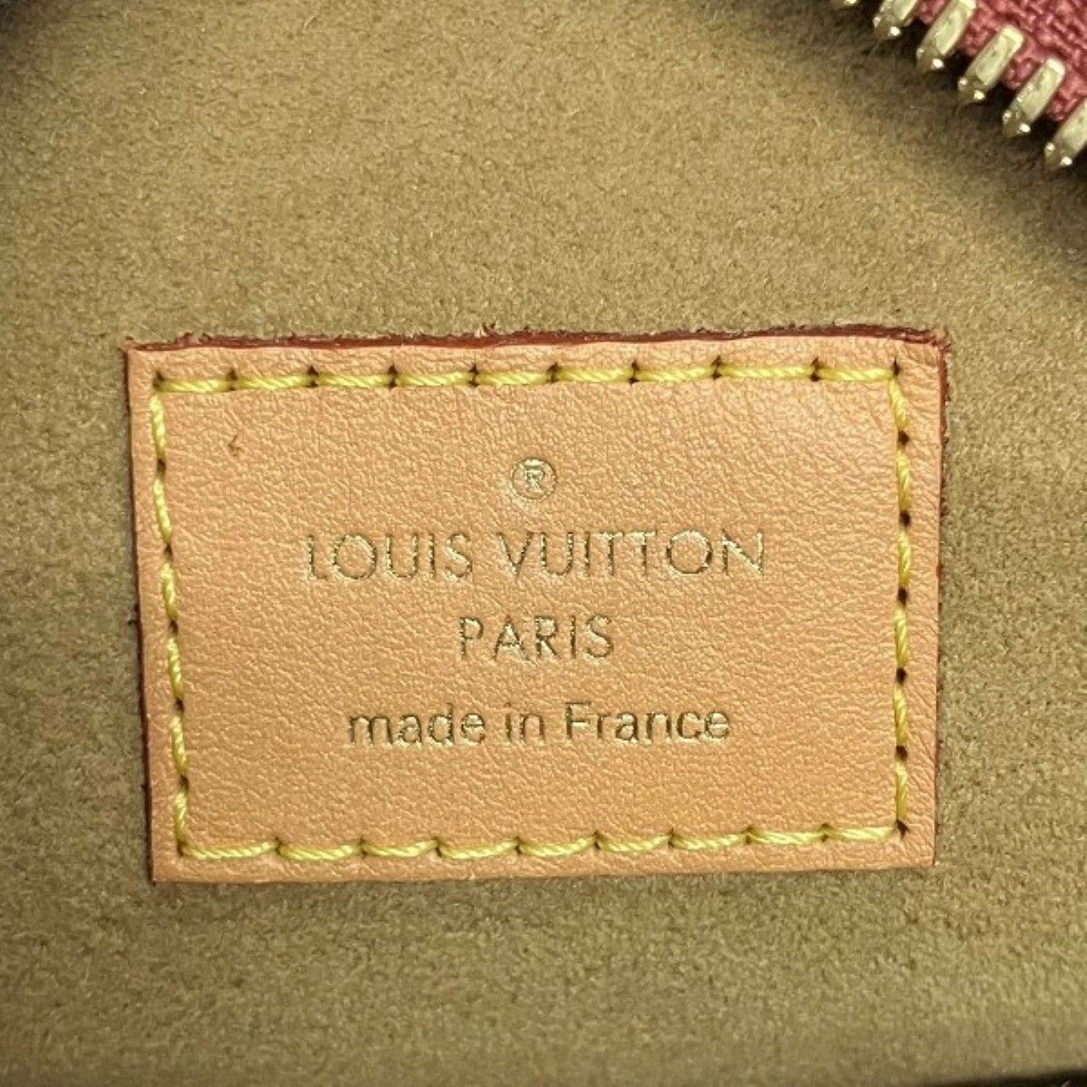 Louis Vuitton Bowat Chapotle MM Monogram Shoulder Bag Canvas — view 4