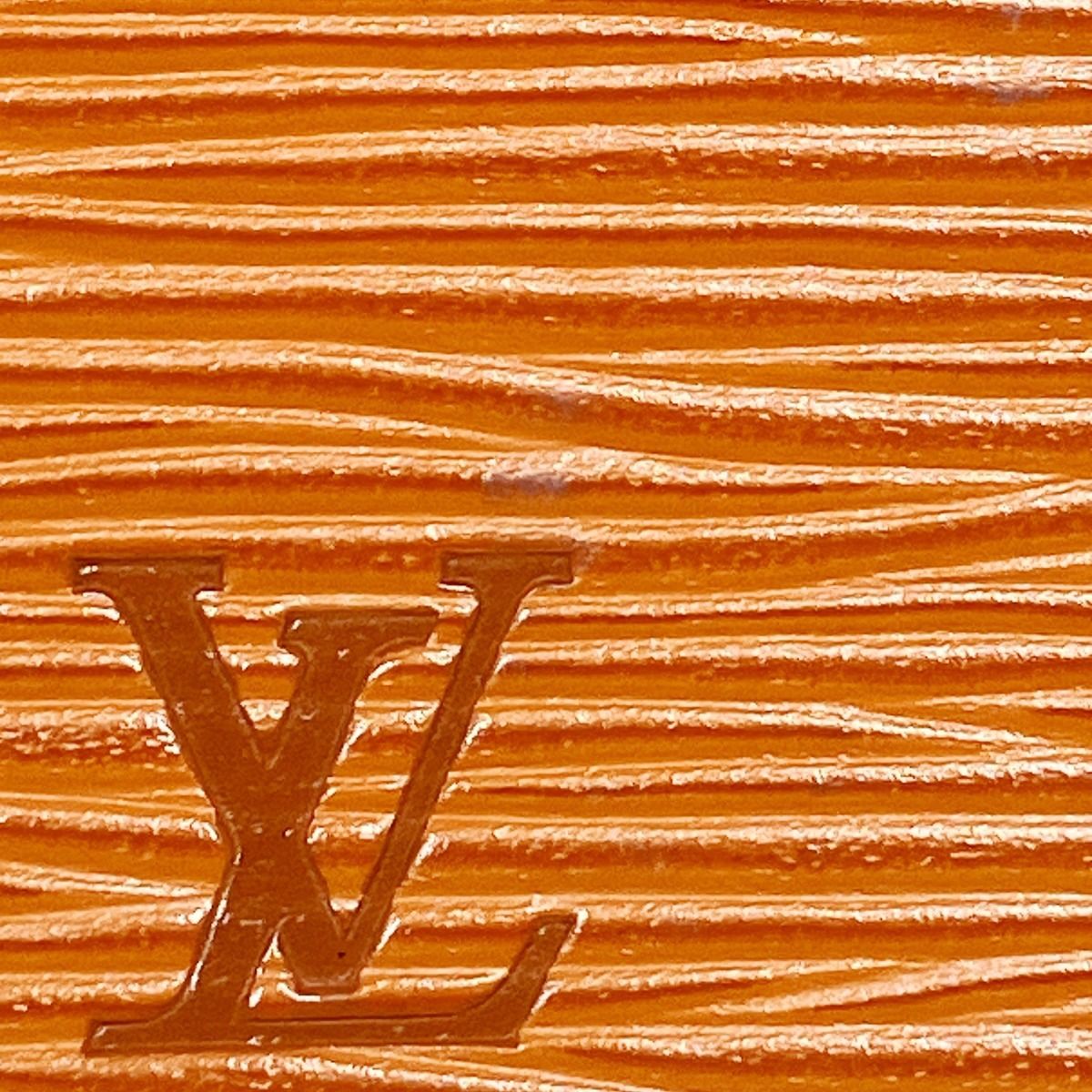 Louis Vuitton Ceinture Tilsit Epi Waist — view 8