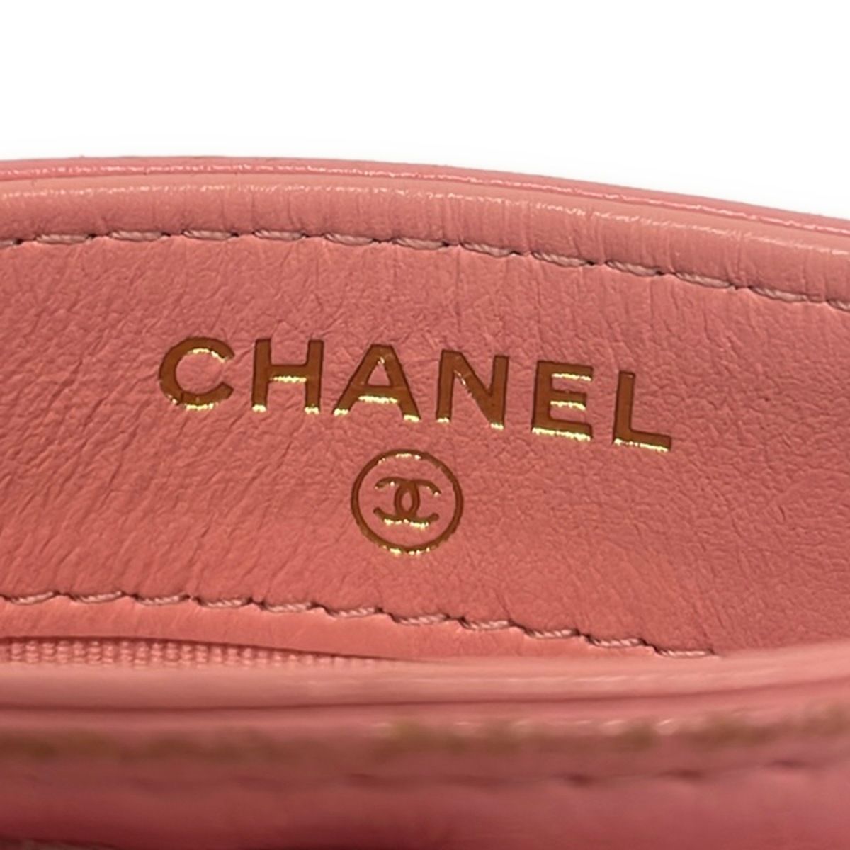 Chanel Card Case Quilted Light Pink CC Logo Gold Lambskin — view 4