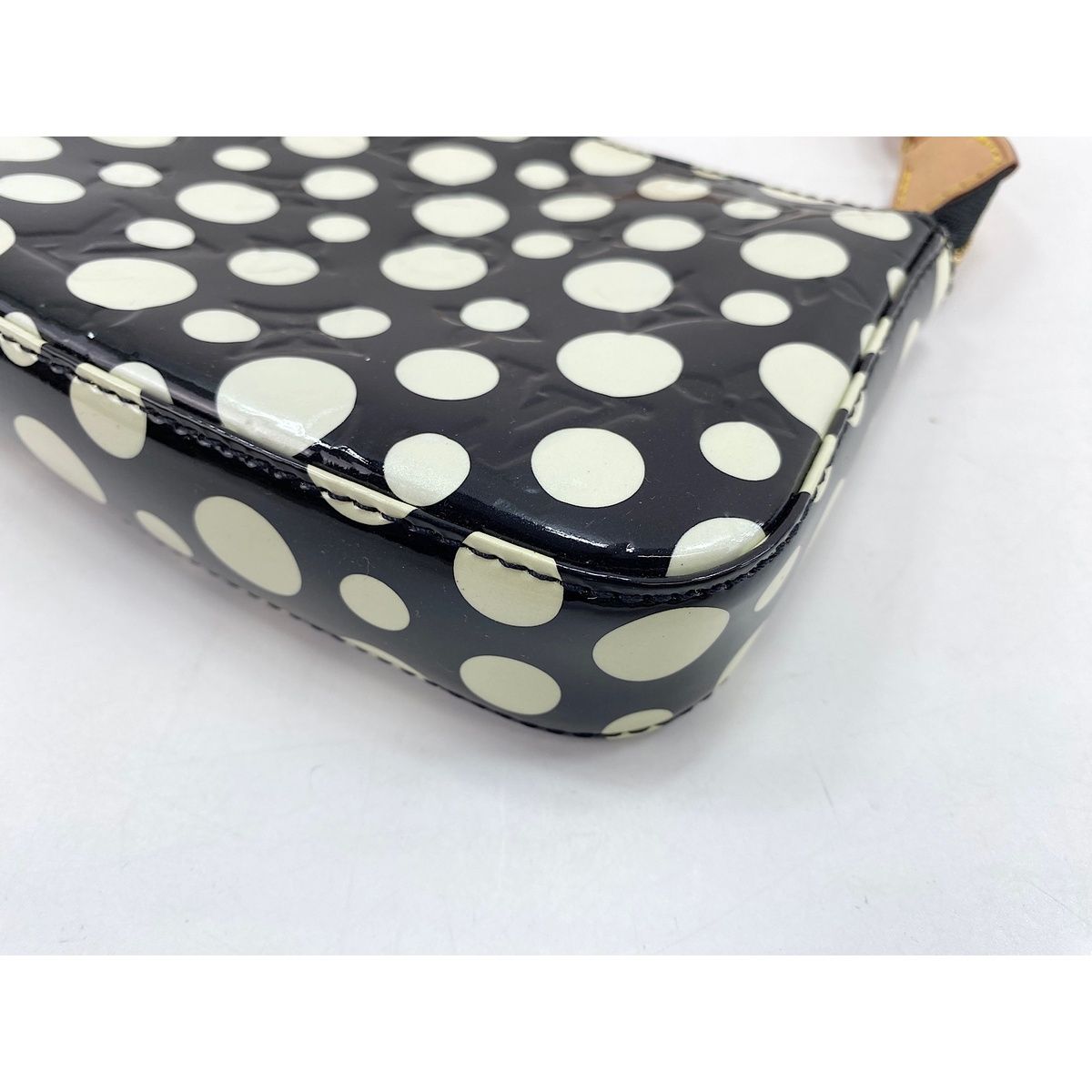 Louis Vuitton Shoulder Bag Yayoi Kusama Pochette Soirle — view 7
