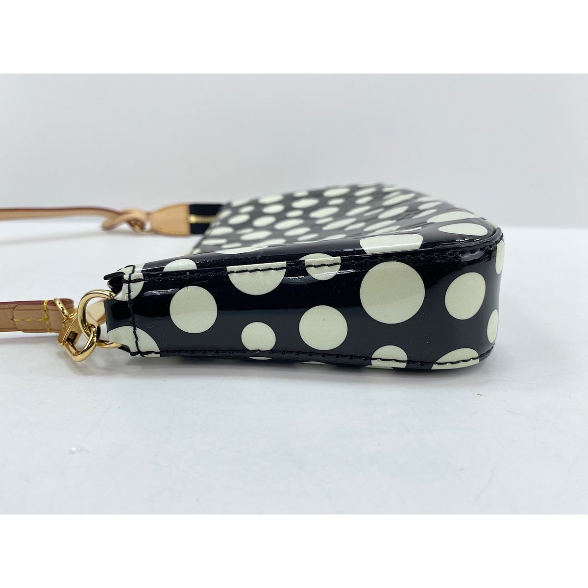 Louis Vuitton Shoulder Bag Yayoi Kusama Pochette Soirle — view 4