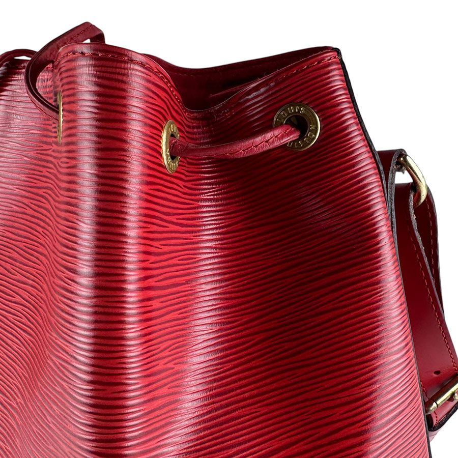 Louis Vuitton Shoulder Bag — view 6