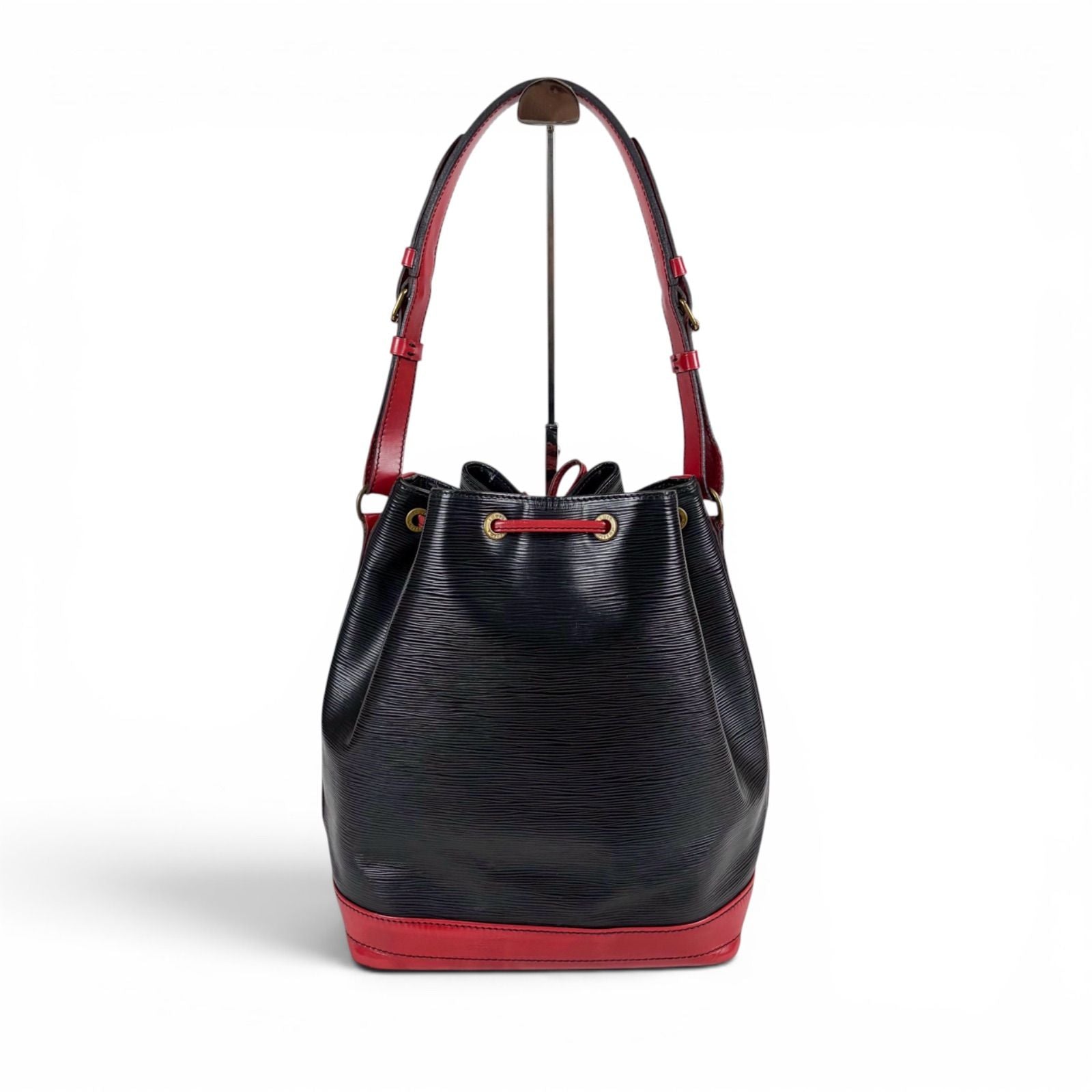 Louis Vuitton Noe Epi Leather Shoulder Bag Drawstring Black Red Noir — view 3