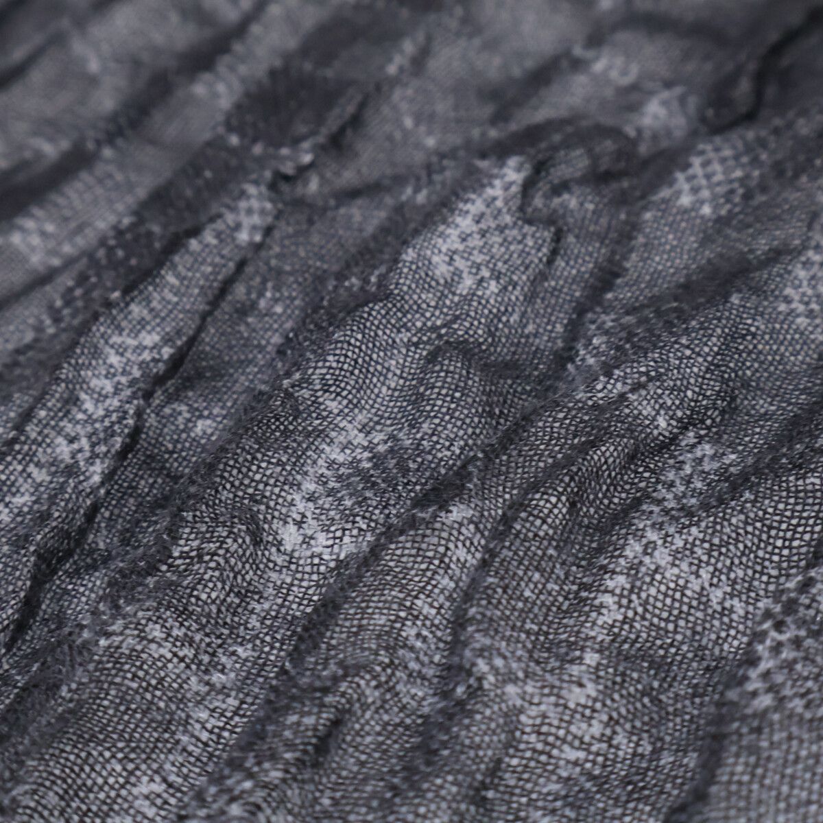 Louis Vuitton Damier Cashmere Silk Large Format — view 7